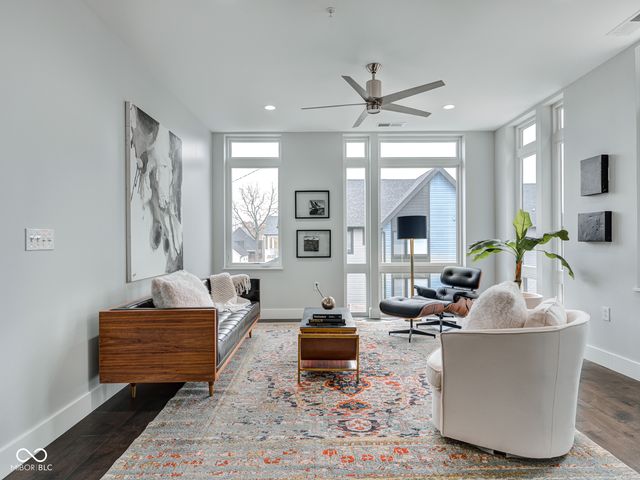 319 E 16th Street 207, Indianapolis, IN 46202