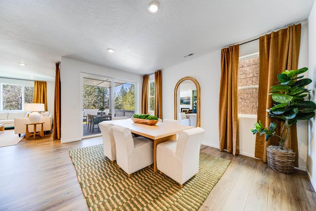 16440 E 31st Ln, Spokane Valley, WA 99037