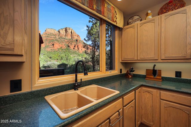 100 PENELOPE Way, Sedona, AZ 86336