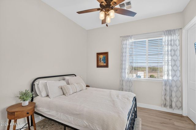 629 W CLOUD Road, Phoenix, AZ 85086