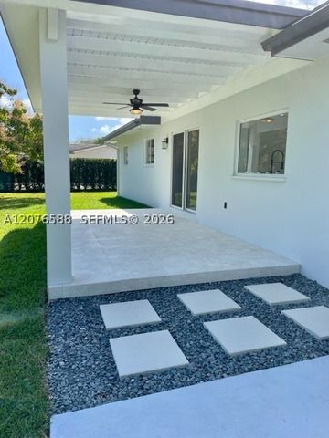 17051 SW 85th Ave, Palmetto Bay, FL 33157