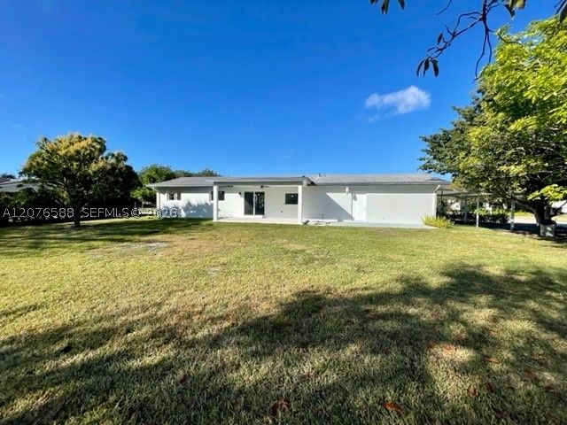 17051 SW 85th Ave, Palmetto Bay, FL 33157