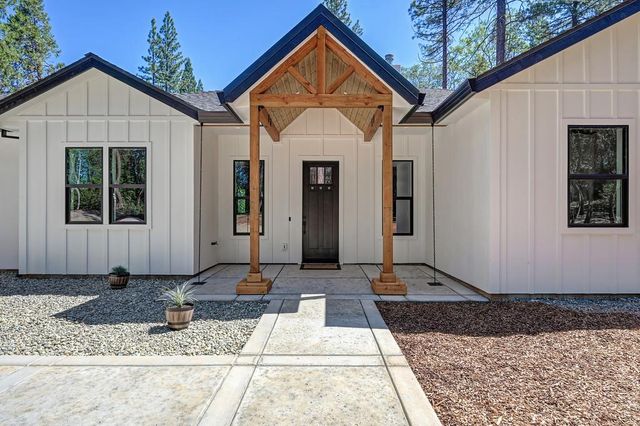 5347 Reservoir Rd, Georgetown, CA 95634