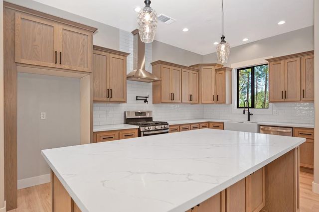 5347 Reservoir Rd, Georgetown, CA 95634