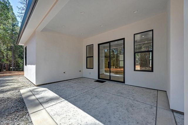 5347 Reservoir Rd, Georgetown, CA 95634