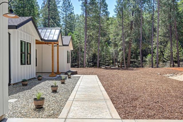 5347 Reservoir Rd, Georgetown, CA 95634