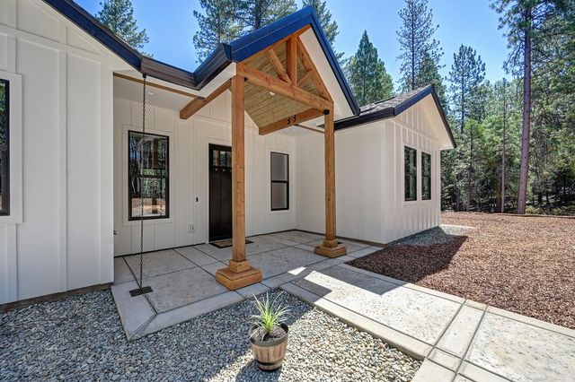 5347 Reservoir Rd, Georgetown, CA 95634