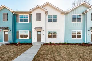 1136 Lock 4 Rd # K2, Gallatin, TN 37066