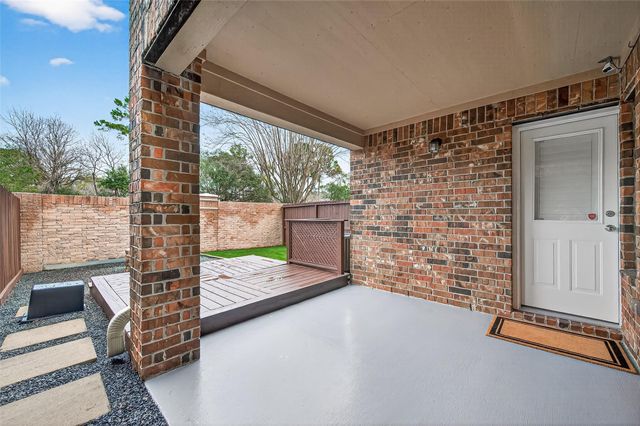 8102 Stoneyway Drive, Houston, TX 77040