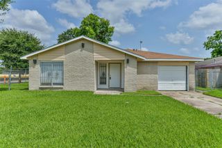 12203 Cape Hyannis Drive, Houston, TX 77048