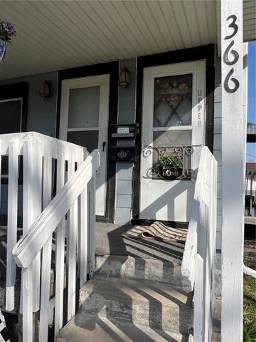 366 7TH Avenue SW, Cedar Rapids, IA 52404