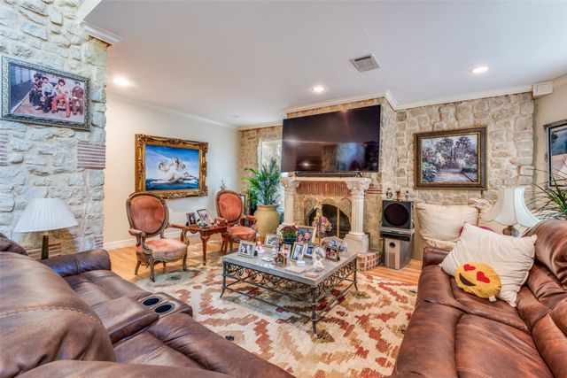 5402 Garland Avenue, Dallas, TX 75223