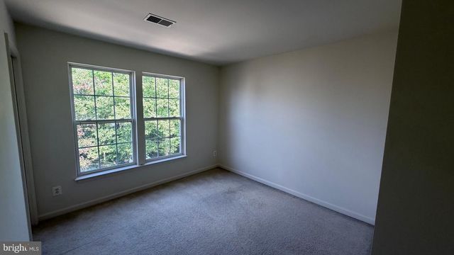 13643 SAINT JOHNS WOOD PL, Herndon, VA 20171