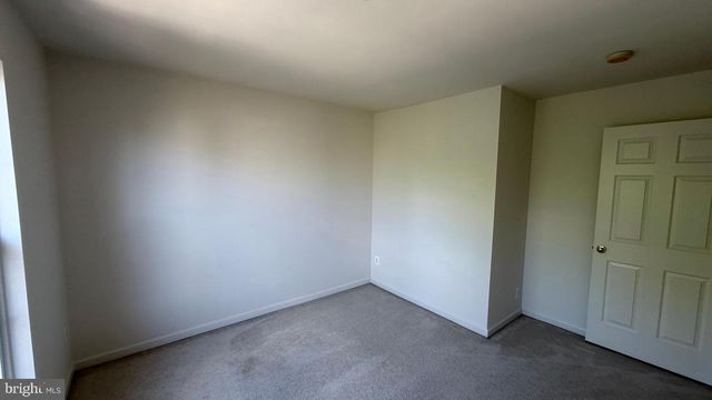 13643 SAINT JOHNS WOOD PL, Herndon, VA 20171