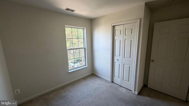 13643 SAINT JOHNS WOOD PL, Herndon, VA 20171