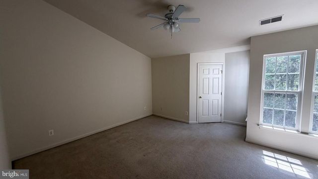 13643 SAINT JOHNS WOOD PL, Herndon, VA 20171