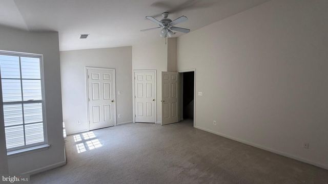 13643 SAINT JOHNS WOOD PL, Herndon, VA 20171