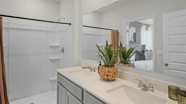8387 MADRID STREET, Lakeland, FL 33810