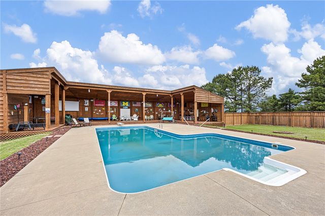 81 Double Springs Road, Russellville, AR 72802