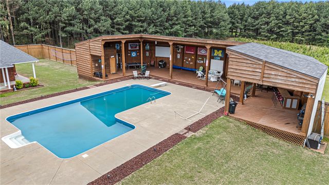 81 Double Springs Road, Russellville, AR 72802