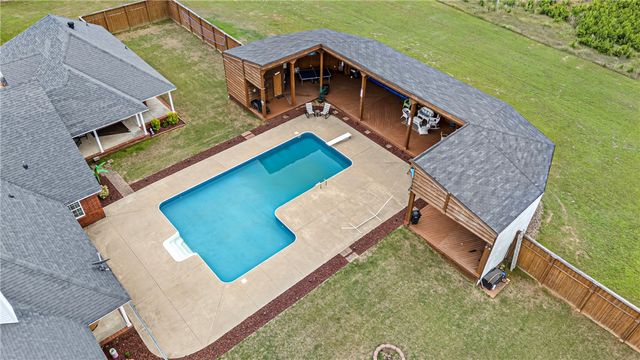 81 Double Springs Road, Russellville, AR 72802