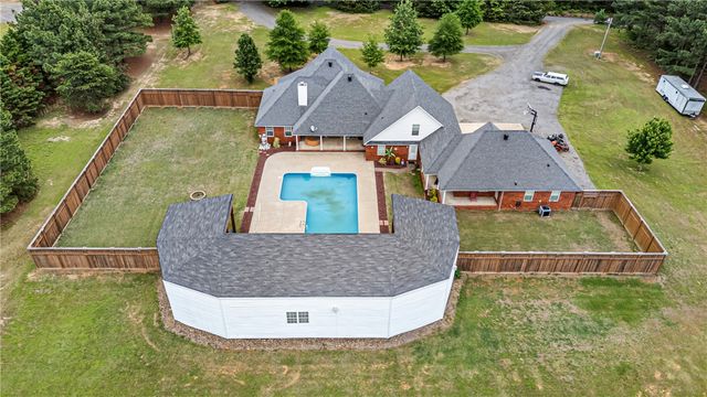 81 Double Springs Road, Russellville, AR 72802