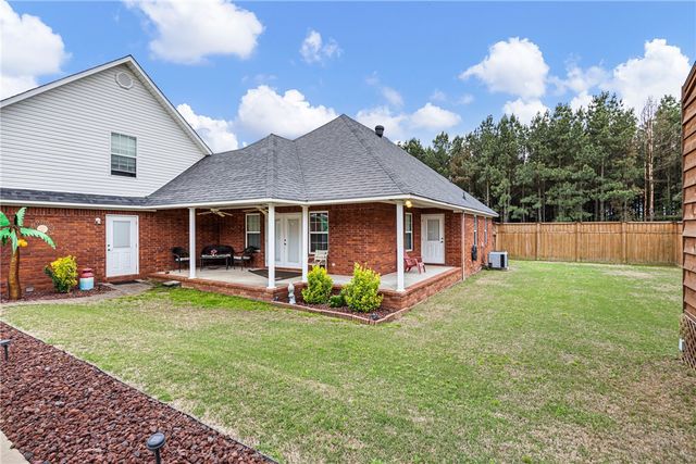 81 Double Springs Road, Russellville, AR 72802