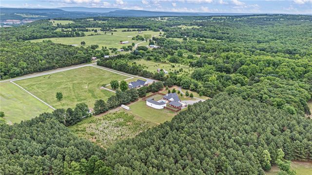 81 Double Springs Road, Russellville, AR 72802