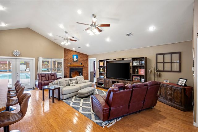 81 Double Springs Road, Russellville, AR 72802