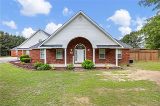 81 Double Springs Road, Russellville, AR 72802