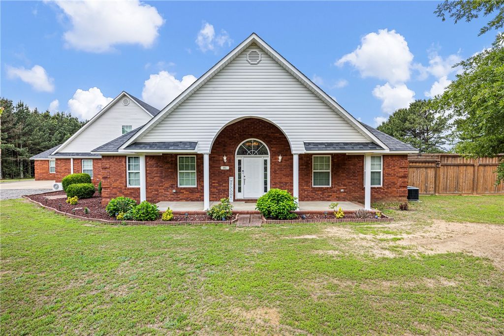81 Double Springs Road, Russellville, AR 72802