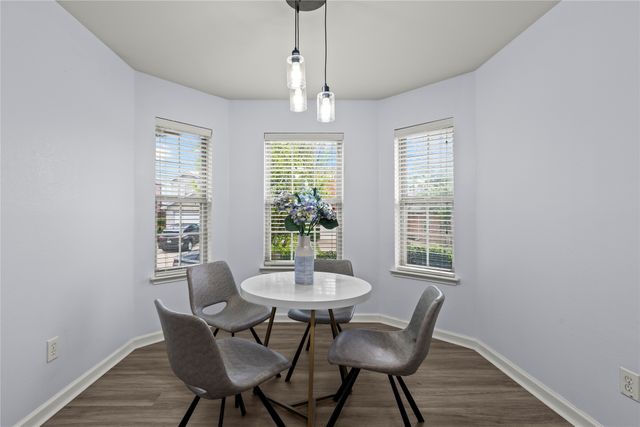 3028 Casa Bella Drive, Arlington, TX 76010