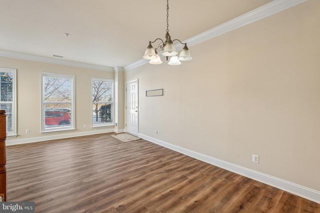 20630 SIBBALD SQ, Ashburn, VA 20147