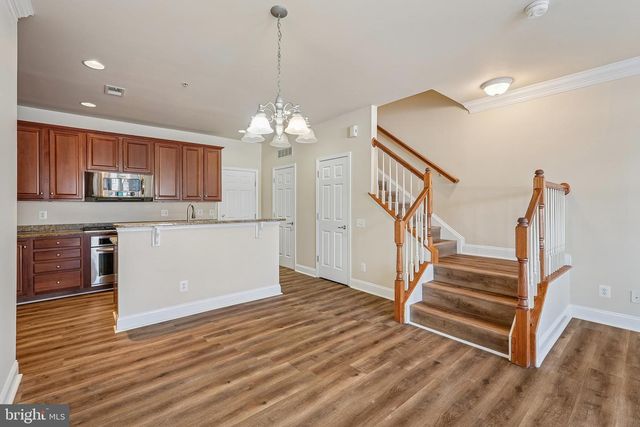 20630 SIBBALD SQ, Ashburn, VA 20147