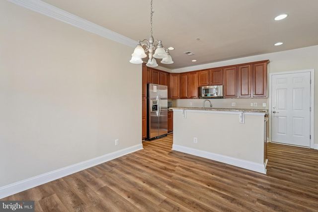 20630 SIBBALD SQ, Ashburn, VA 20147