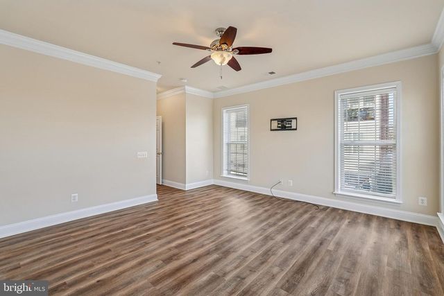 20630 SIBBALD SQ, Ashburn, VA 20147