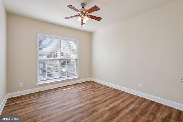 20630 SIBBALD SQ, Ashburn, VA 20147