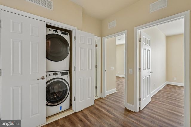 20630 SIBBALD SQ, Ashburn, VA 20147