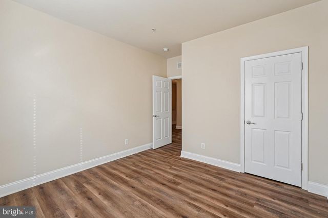 20630 SIBBALD SQ, Ashburn, VA 20147