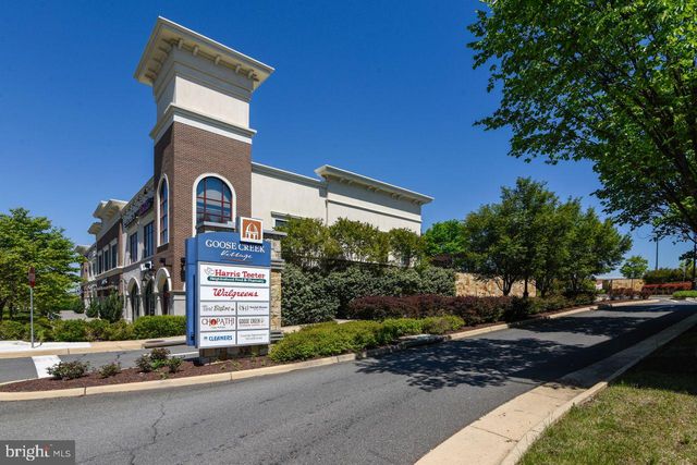 20630 SIBBALD SQ, Ashburn, VA 20147