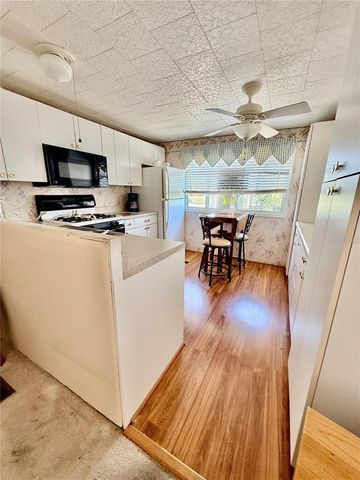 651 54TH LANE S 14, St Petersburg, FL 33707