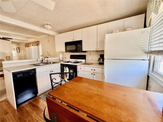 651 54TH LANE S 14, St Petersburg, FL 33707