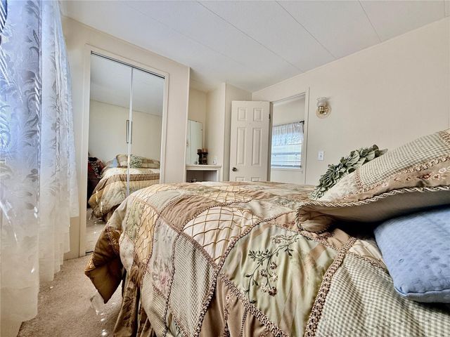 651 54TH LANE S 14, St Petersburg, FL 33707