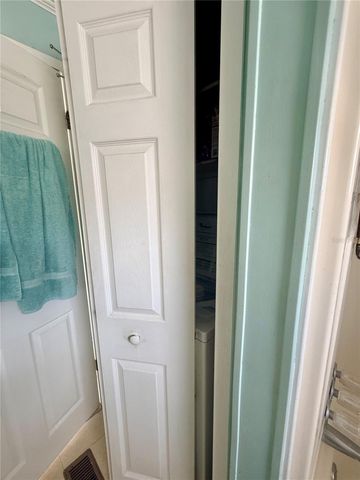 651 54TH LANE S 14, St Petersburg, FL 33707