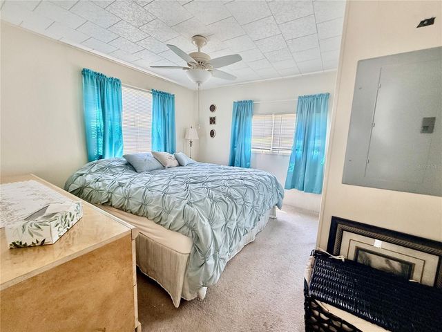 651 54TH LANE S 14, St Petersburg, FL 33707