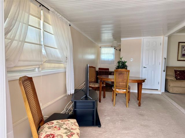 651 54TH LANE S 14, St Petersburg, FL 33707