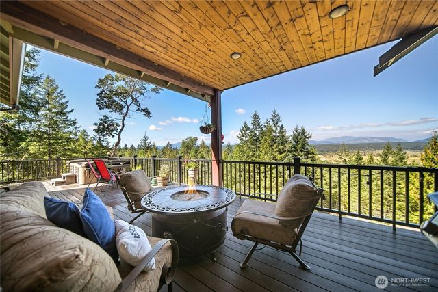 2200 E Webb Hill Road, Union, WA 98592