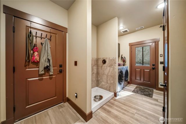 2200 E Webb Hill Road, Union, WA 98592