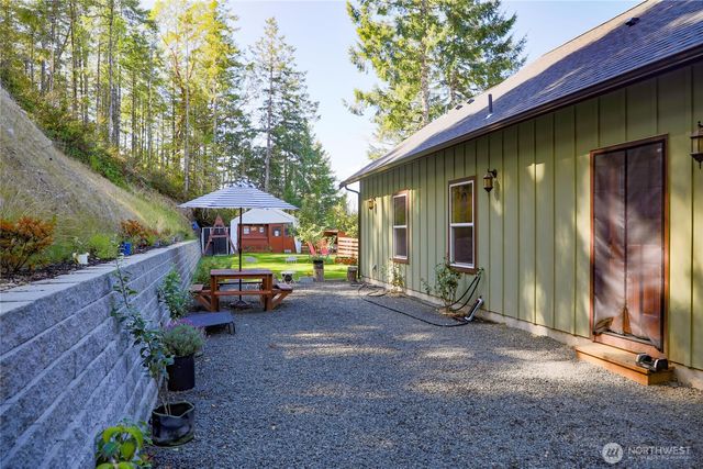 2200 E Webb Hill Road, Union, WA 98592