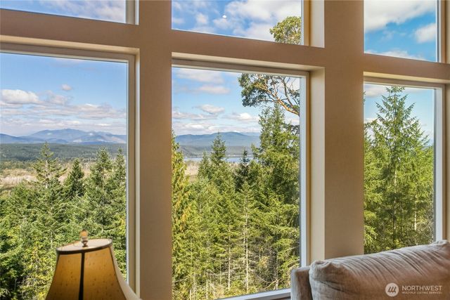 2200 E Webb Hill Road, Union, WA 98592